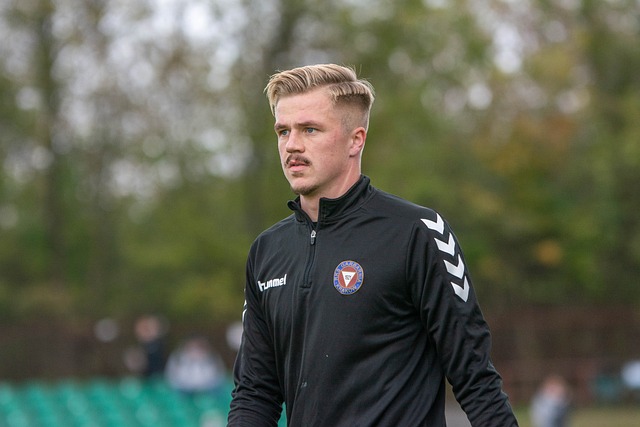 怒指裁判 怒指裁判